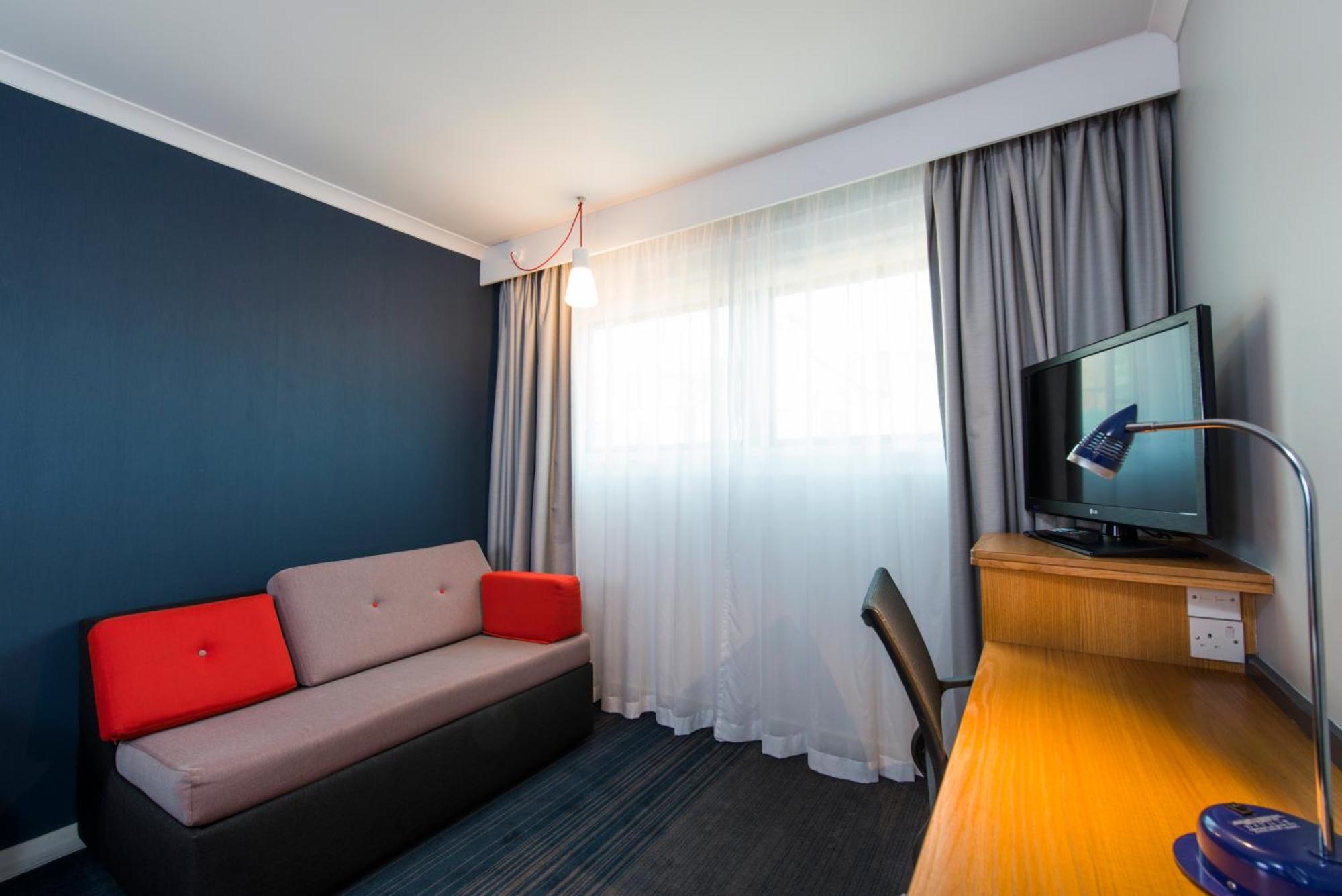 Holiday Inn Express Droitwich Spa By Ihg Exterior foto